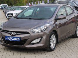 Hyundai  i 30 1,4MPi 16V 73 kW FAMILY